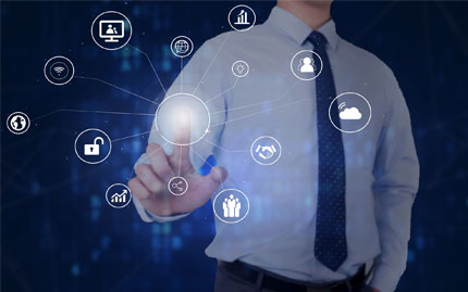 CRM系統幫助企業實現從“紅?！钡健八{海”的跨越